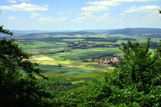 Blick vom Ith über den Naturpark Weserbergland © Christian Wiegand