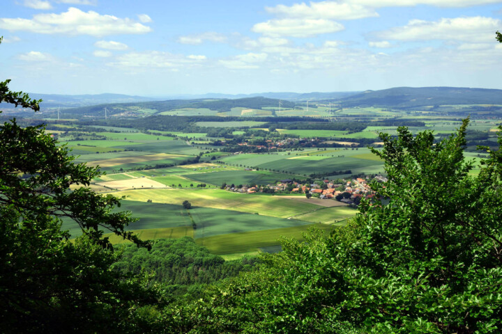 Blick vom Ith über den Naturpark Weserbergland © Christian Wiegand