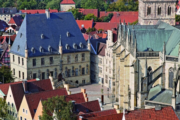 Die Friedensstadt Osnabrück ist die einzige Großstadt, die inmitten eines Natur- und Geoparks liegt. © Hartwig Wachsmann